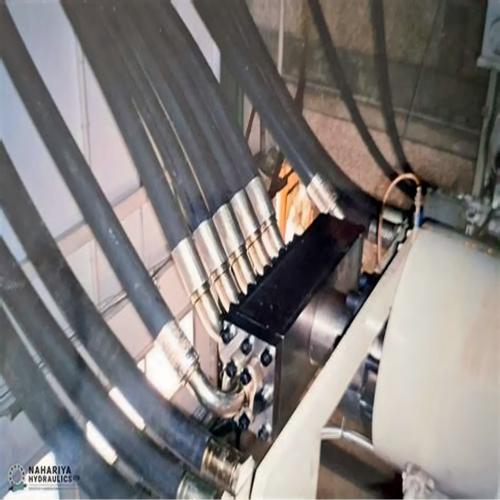 耐高压数据中心液冷软管：15MPa耐压测试，保障系统安全